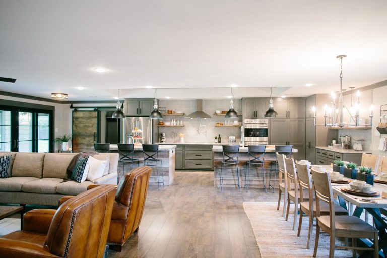 The Ultimate Bachelor Pad after the renovation, photo 4